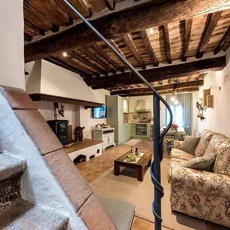 A Casa Di Titta Holiday home Terricciola